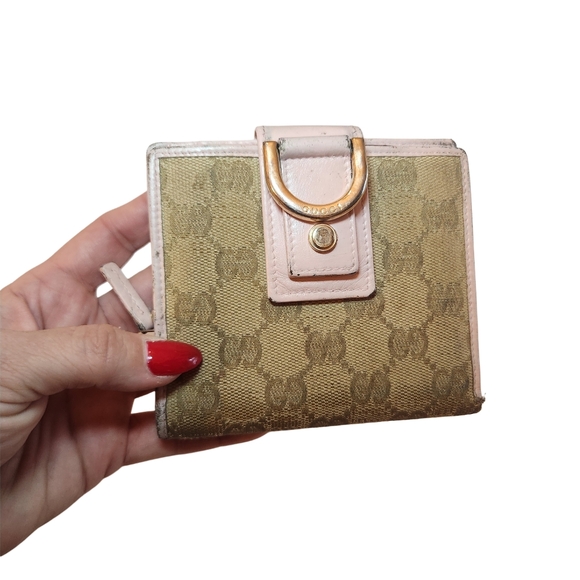 Gucci Canvas Gg Pink Cream Abbey Bifold Used Wallet